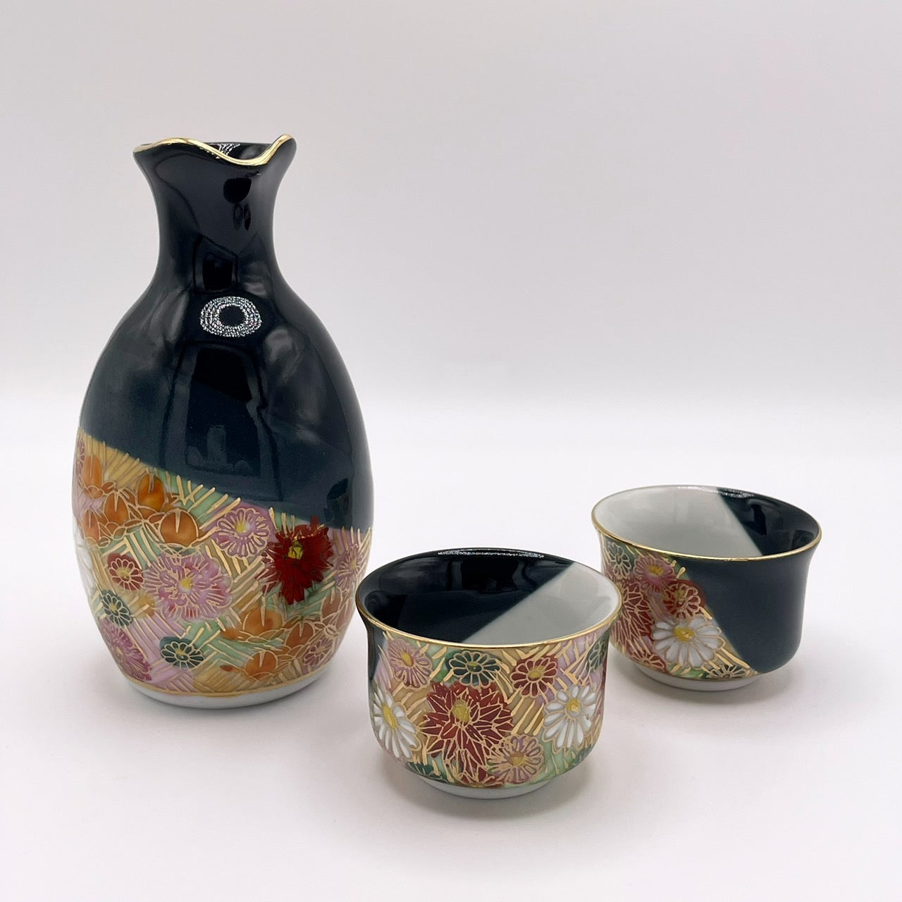 Kutaniyaki Toujudou Sake Set