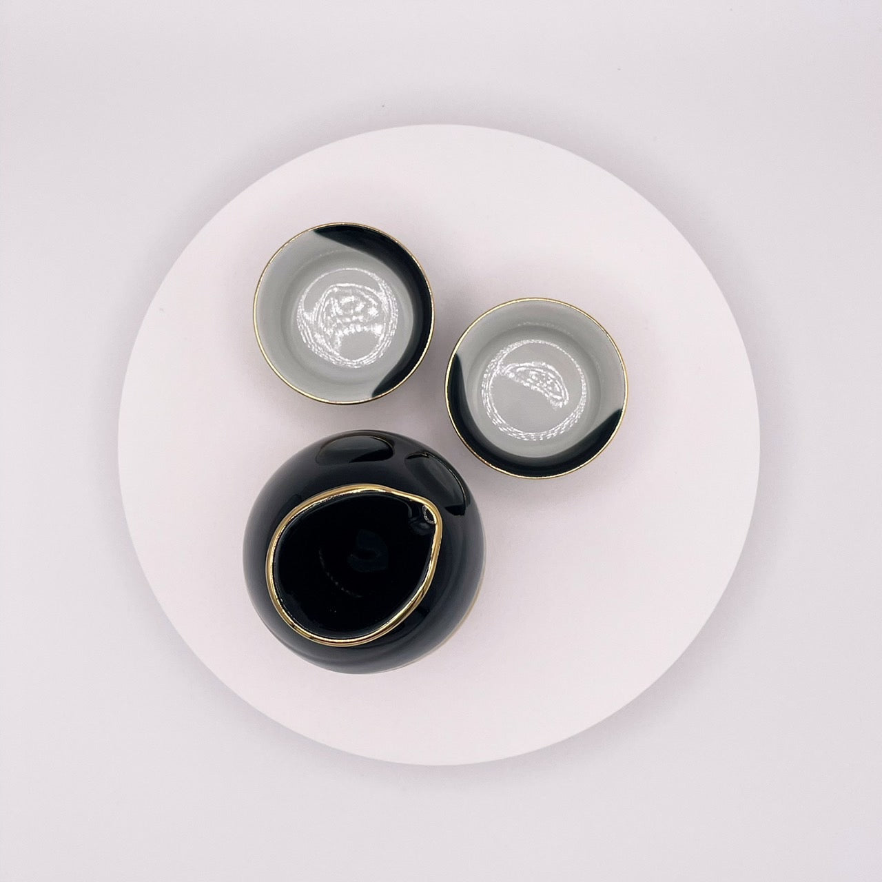 Kutaniyaki Toujudou Sake Set