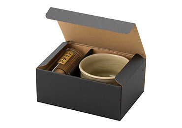 Red flower matcha bowl with box